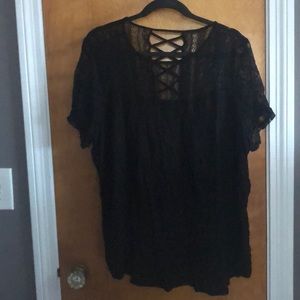 Torrid Lace/Crochet top shirt sz 3 (22/24)
